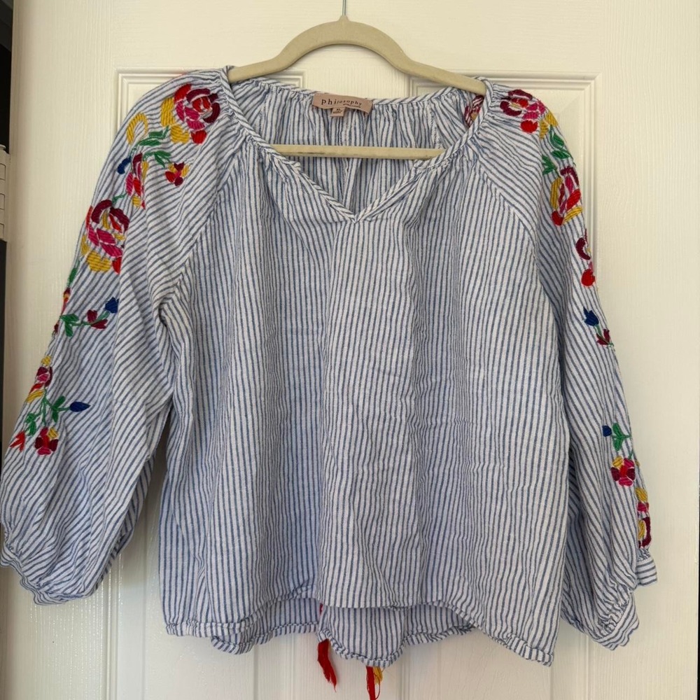 Philosophy by Republic linen/cotton XL oversized sleeves embroidered